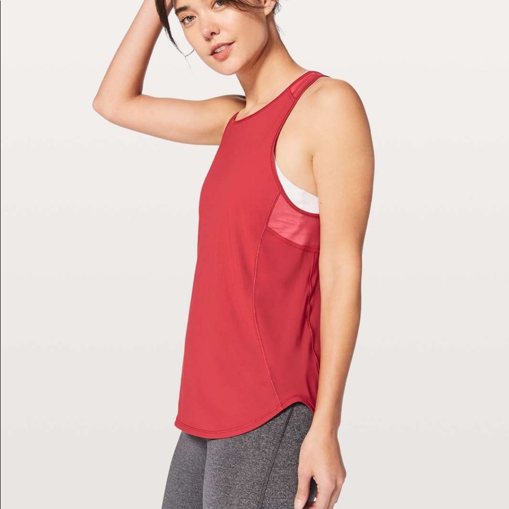 Lululemon Sculpt Tank II in Red size 4